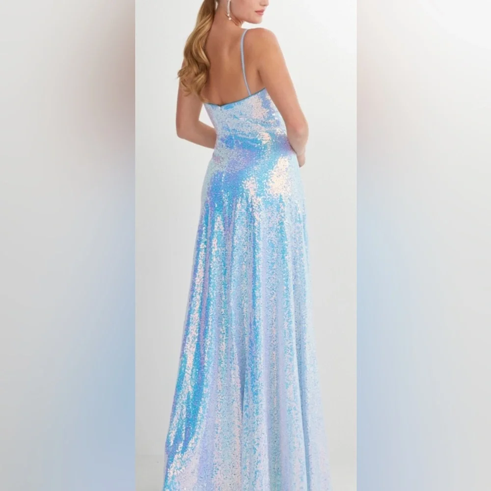 House of Wu Iridescent Blue Sequin Gown-NWT Multiple sizes available - Picture 2 of 3